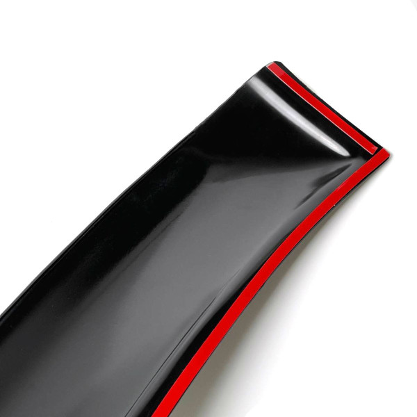 Cпойлер заднього скла козирок для Ваз Priora 2170 Седан Voron Glass
