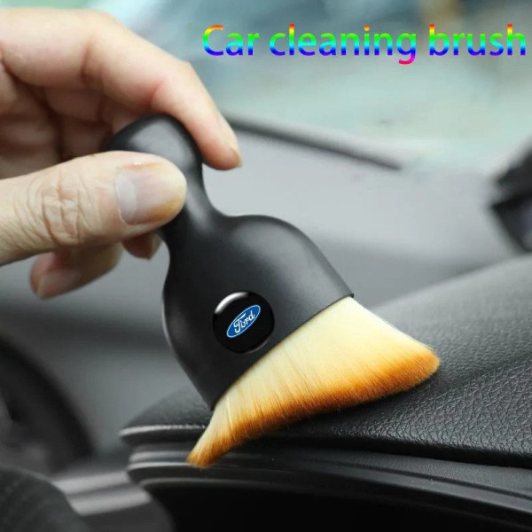 Щетка с логотипом Ford для чистки салона автомобиля