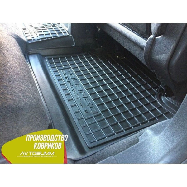Автомобильные коврики в салон Ford Connect 2013- (короткая база) (Avto-Gumm)