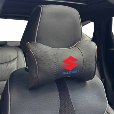 Подушка на підголівник з логотипом Suzuki Екошкіра 3D Кольоровий лого Чорна-Коричневий кант 1 шт