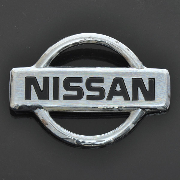 Емблема для Nissan 140 x 100 мм / пластикова / 2 пуклі