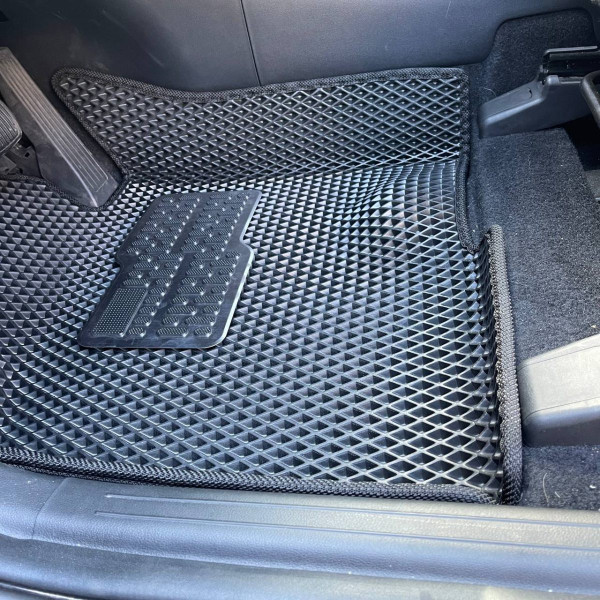 5D EVA Коврики в салон  для Hyundai Tucson (NX4) 2021- ДВС (Металлический подпятник) Красные 5 шт