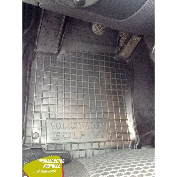 Автомобільні килимки в салон Volkswagen Golf 5 03-/6 09- (Avto-Gumm)