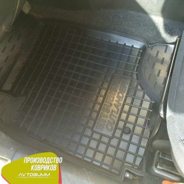 Автомобільні килимки в салон Mitsubishi Outlander 2003-2007 (АКПП) (Avto-Gumm)