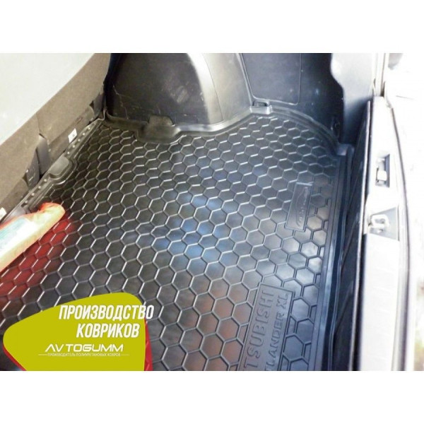 Автомобільний килимок в багажник Mitsubishi Outlander XL 2007 - без сабвуфера / Гумо - пластик