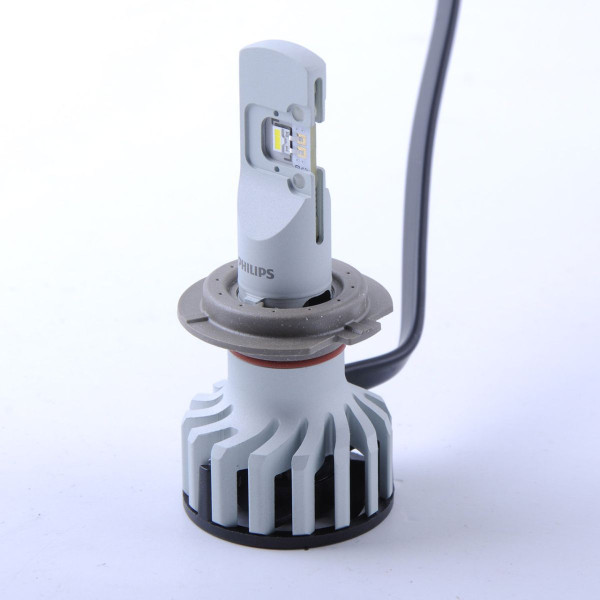 LED лампы автомобильные H7 радиатор+кулер 5000Lm PHILIPS Ultinon Pro+160% / 5800K / IP67 / 8-48V 2шт