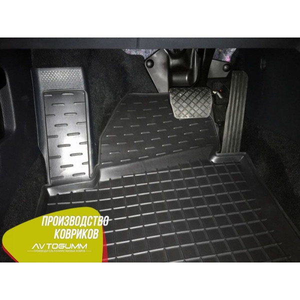 Автомобільні килимки в салон Volkswagen Jetta 2011- (Avto-Gumm)