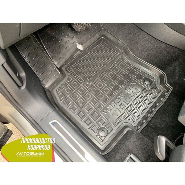 Водійський коврик в салон Volkswagen Tiguan 2016- (Avto-Gumm)
