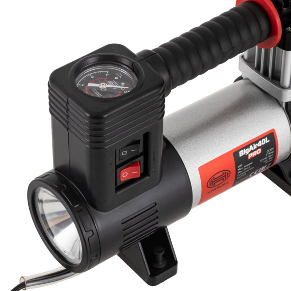 Компрессор автомобильный Heyner 12v / 190вт / 40л / 7атм / 14А (3 LED фонарь) в сумке (237100)