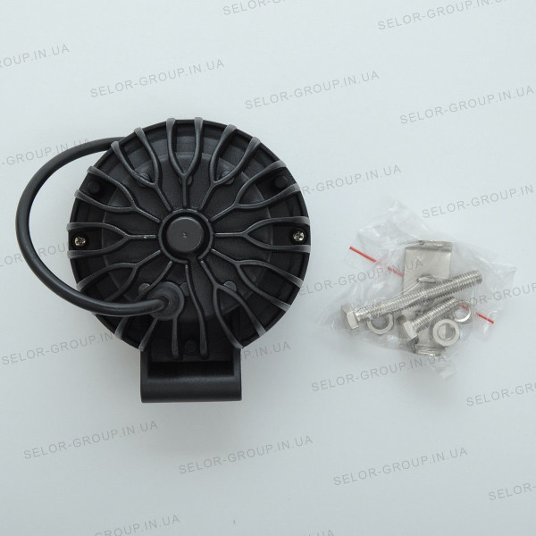 Светодиодная дополнительная LED фара круглая 115х60 mm / Линзованная / с ДХО / 45W / 15Wх3 / 10-30V / 1 шт