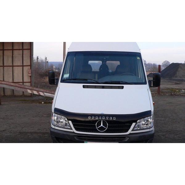 Дефлектор капоту мухобійка для Mercedes-Benz Sprinter 2002-2006 Евро Крепление (Vip Tuning) MRD04