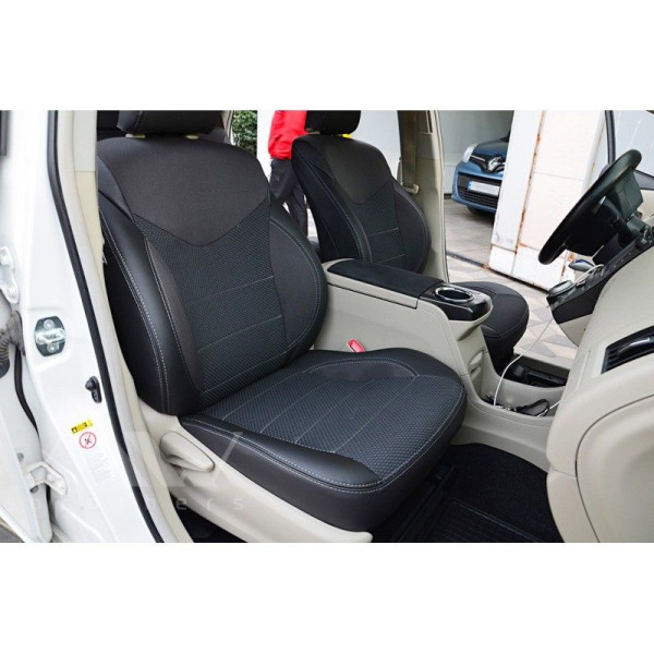 Авточохли модельні MW Brothers для Toyota Prius + (V) c 2011