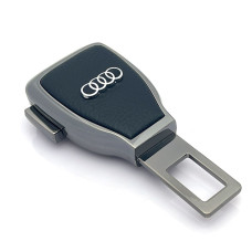 Заглушка переходник ремня безопасности с логотипом Audi Темный хром 1 шт
