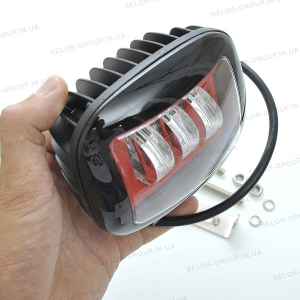 Світлодіодна додаткова LED фара Квадратна 120х100х60 mm / Ближнє світло з ДХО / 45W / 15Wх3 / 10-30V / 1