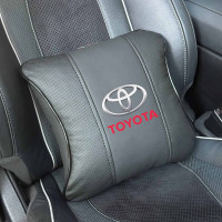 Подушка на підголівник з логотипом Toyota Екошкіра 3D Кольоровий лого Чорна-Чорний кант 1 шт