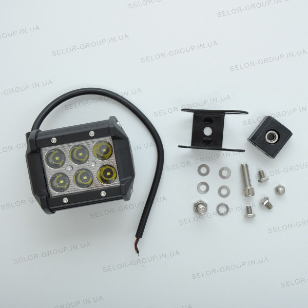Дополнительная LED фара 18W (3W*6) 10-30V 95x75x60 mm Дальний Отражатель Черный