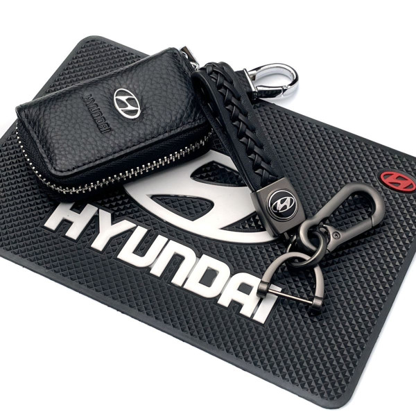 Автонабор №44 для Hyundai / Коврик Торпеды / Брелок с карабином / Чехол тисненная кожа