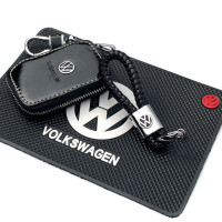 Подарунковий набір №66 для Volkswagen / Килимок Торпеди / Брелок / Чохол шкіра Наппа