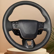 Чехол Оплетка Руля для Toyota Camry 2024-2025 Кожа (Модельная Выкройка) №61