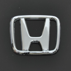 Эмблема для Honda 60 x 55 мм пластиковая