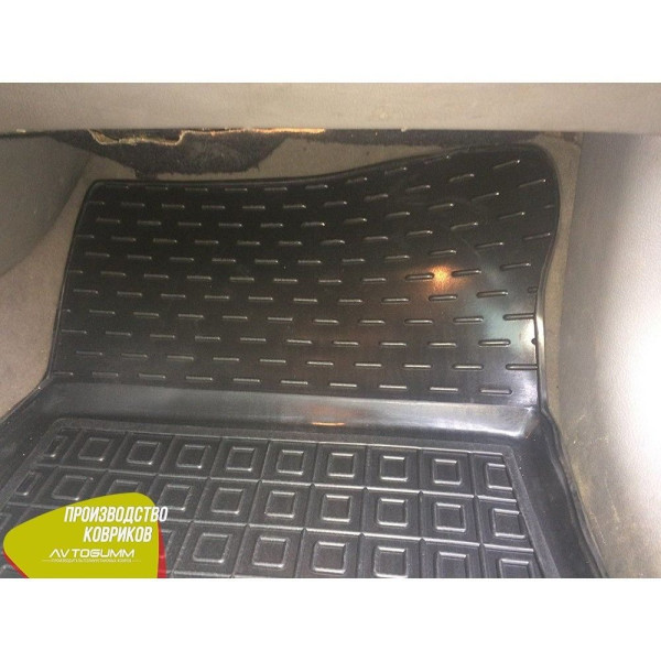 Передні килимки в автомобіль Renault Laguna 2 2001- (Avto-Gumm)