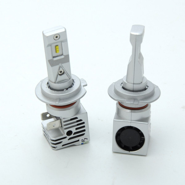 Лампа LED H7 радиатор+кулер 5000Lm M3 Pro /Philips ZES/200W/6000K/IP67/8-48v (2шт)
