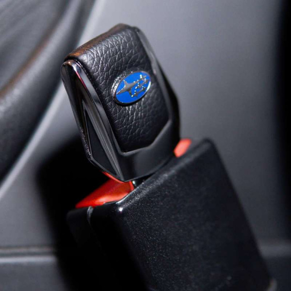 Подарунковий набір №1 для Subaru з заглушок і брелка з логотипом