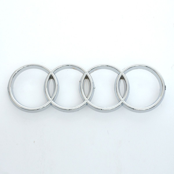 Эмблема для Audi 80 перед пластиковая пукли 255 x 85 мм