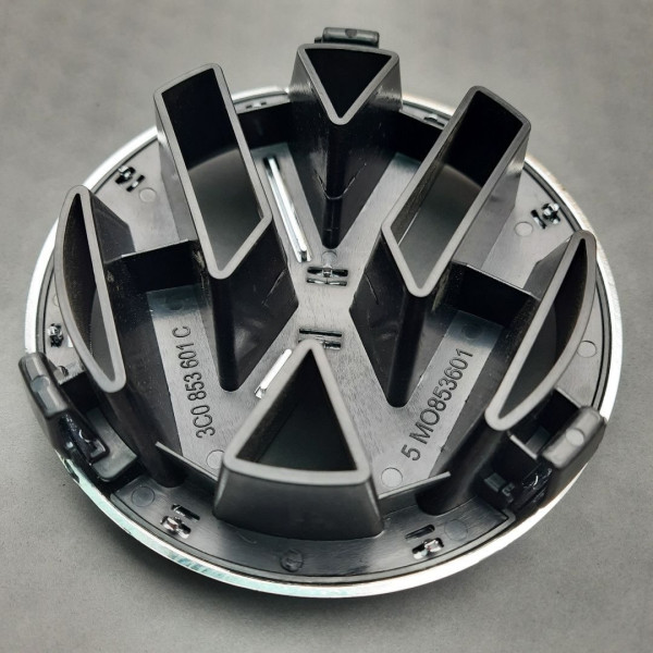 Емблема для Volkswagen Golf 6 B7 Caddy 137 мм пластикова вставна