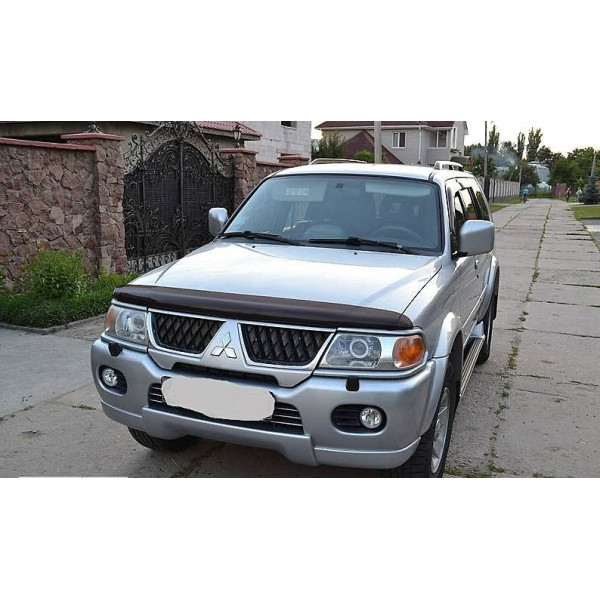Дефлектор капоту мухобійка для MITSUBISHI PAJERO SPORT 00-07