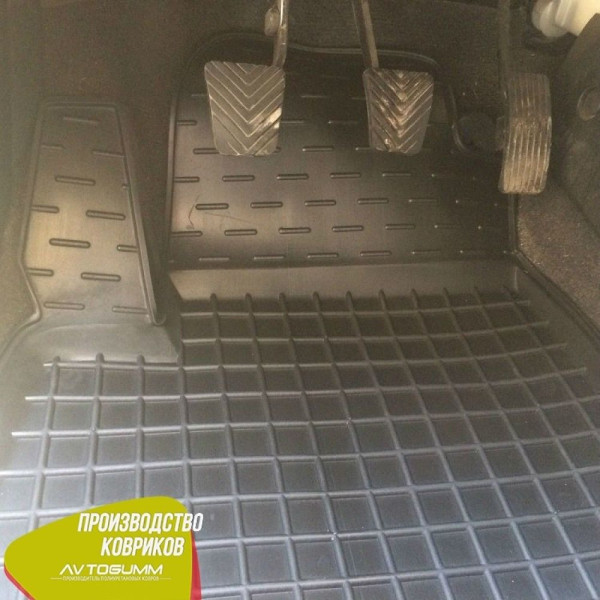 Автомобільні килимки в салон Mitsubishi Outlander 2003-2007 (АКПП) (Avto-Gumm)
