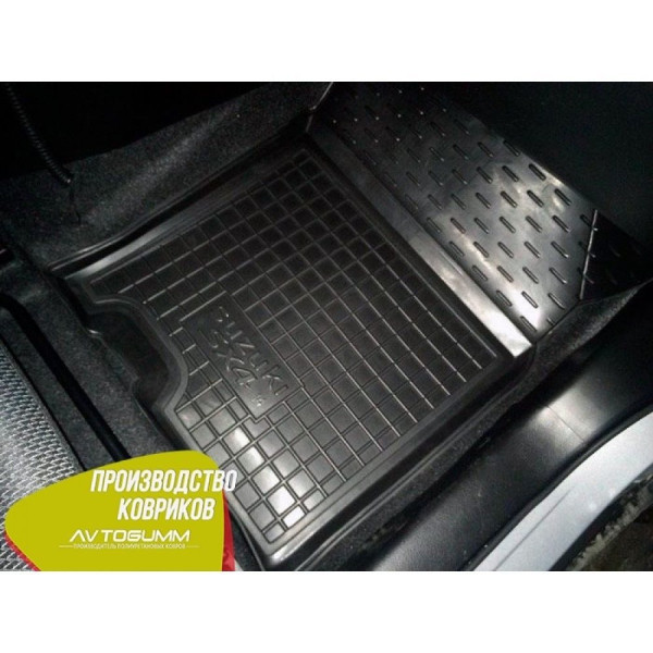 Автомобильные коврики в салон Suzuki SX4 2013- (Avto-Gumm)