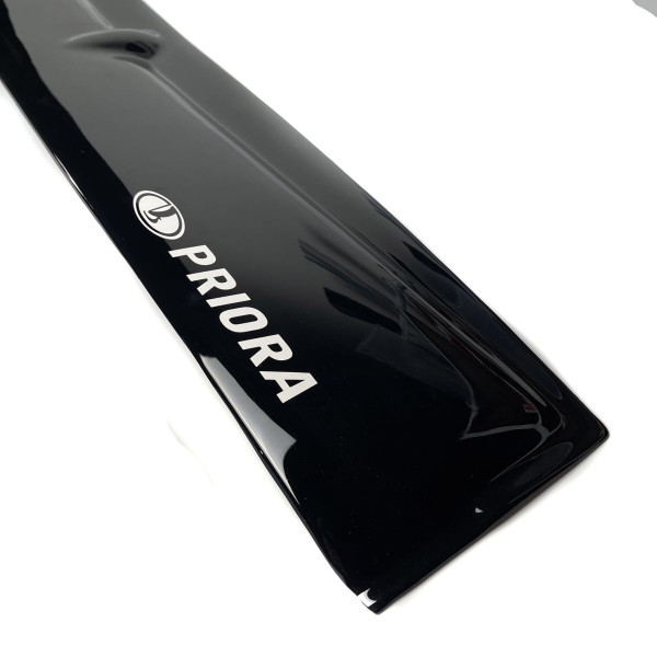 Cпойлер заднього скла козирок для ВАЗ 2172 Priora Voron Glass