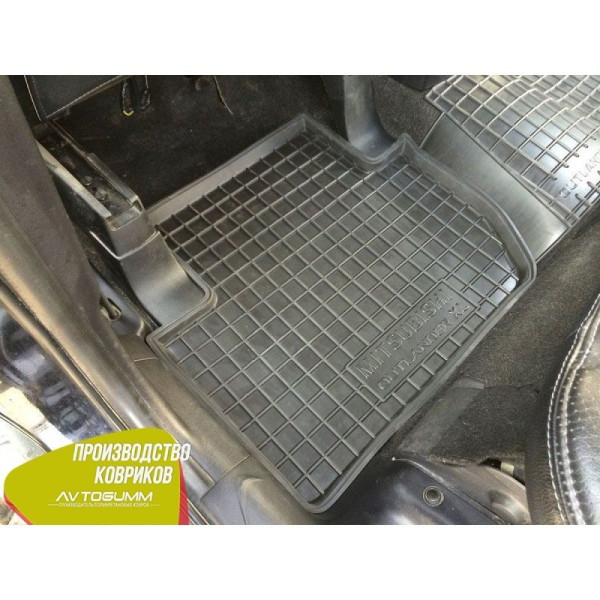 Автомобільні килимки в салон Mitsubishi Outlander XL 2007-2012 (Avto-Gumm)