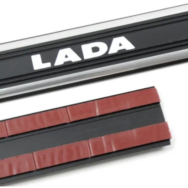 Молдинг кузова Lada 2101,2107 1 полоса хром узкий Sahler SH 501 / 4см / 0,5см