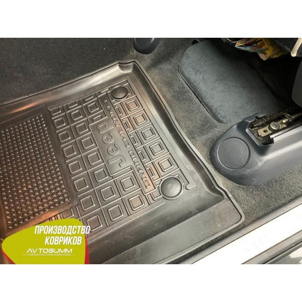Автомобильные коврики в салон Jeep Grand Cherokee (WK2) 2010- (Avto-Gumm)