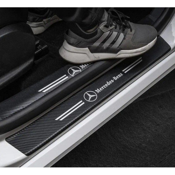 Защитная пленка накладка на пороги для Mercedes-Benz Черный Карбон 4 шт