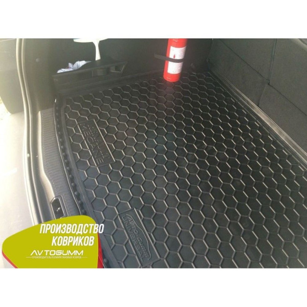 Автомобильный коврик в багажник Renault Megane 3 2009- Universal без ушей / Резино - пластик