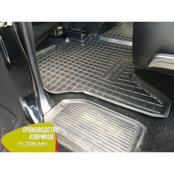 Автомобильные коврики в салон Mitsubishi Pajero Wagon 3/4 99-/07- (Avto-Gumm)