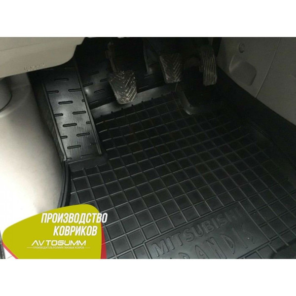Автомобільні килимки в салон Mitsubishi Grandis 2003- (5 місць) (Avto-Gumm)