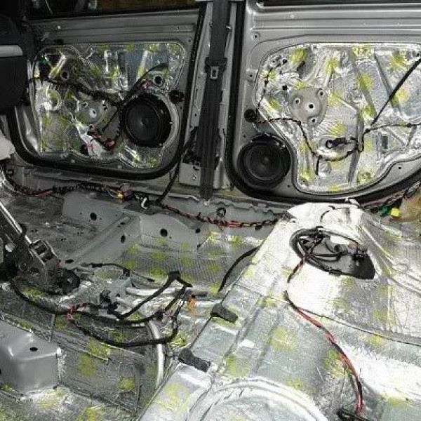 Авто Виброизоляция фольгированная Vizol 2 мм 700 х 500 мм 1 шт