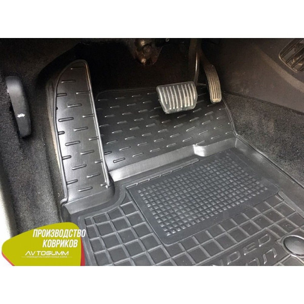 Передні килимки в автомобіль Ford Mondeo 15-/Fusion 15- (Avto-Gumm)