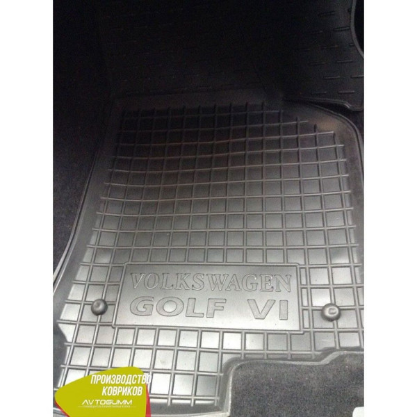 Автомобільні килимки в салон Volkswagen Golf 5 03-/6 09- (Avto-Gumm)