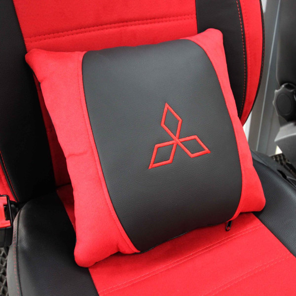 Подушка на підголівник з логотипом Mitsubishi Антара-Екошкіра Чорно-Червона 1 шт