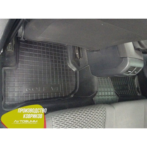 Автомобільні килимки в салон Volkswagen Golf 5 03-/6 09- (Avto-Gumm)