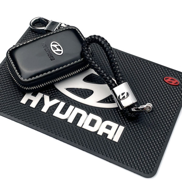 Подарунковий набір №66 для Hyundai / Килимок Торпеди / Брелок / Чохол шкіра Наппа
