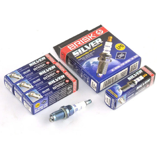 Свічка запалювання Brisk Silver DR15YS.4K Зазор 0.8 мм Ключ 16 під ГБО (2110-2170) 16-ти клапанну