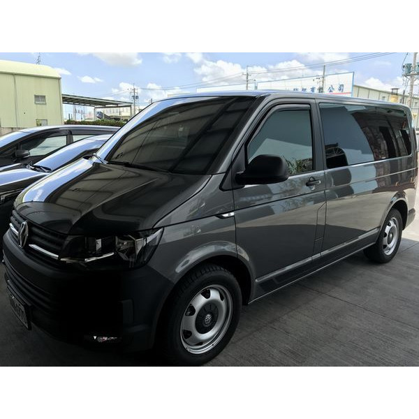 Дефлектори вікон вітровики HIC для Volkswagen T5- T6 2003- вставні Оригінал (VW02-IN)