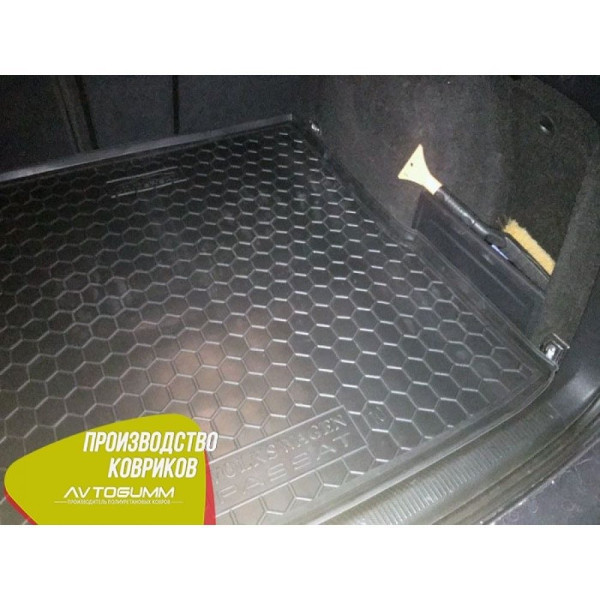 Автомобильный коврик в багажник Volkswagen Passat B6 2005- / B7 2011- (Universal) / Резиновый (Avto-Gumm)