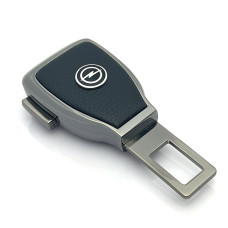 Заглушка переходник ремня безопасности с логотипом Opel Темный хром 1 шт